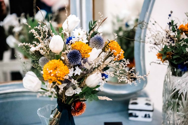 Dried and fresh bridal bouquet