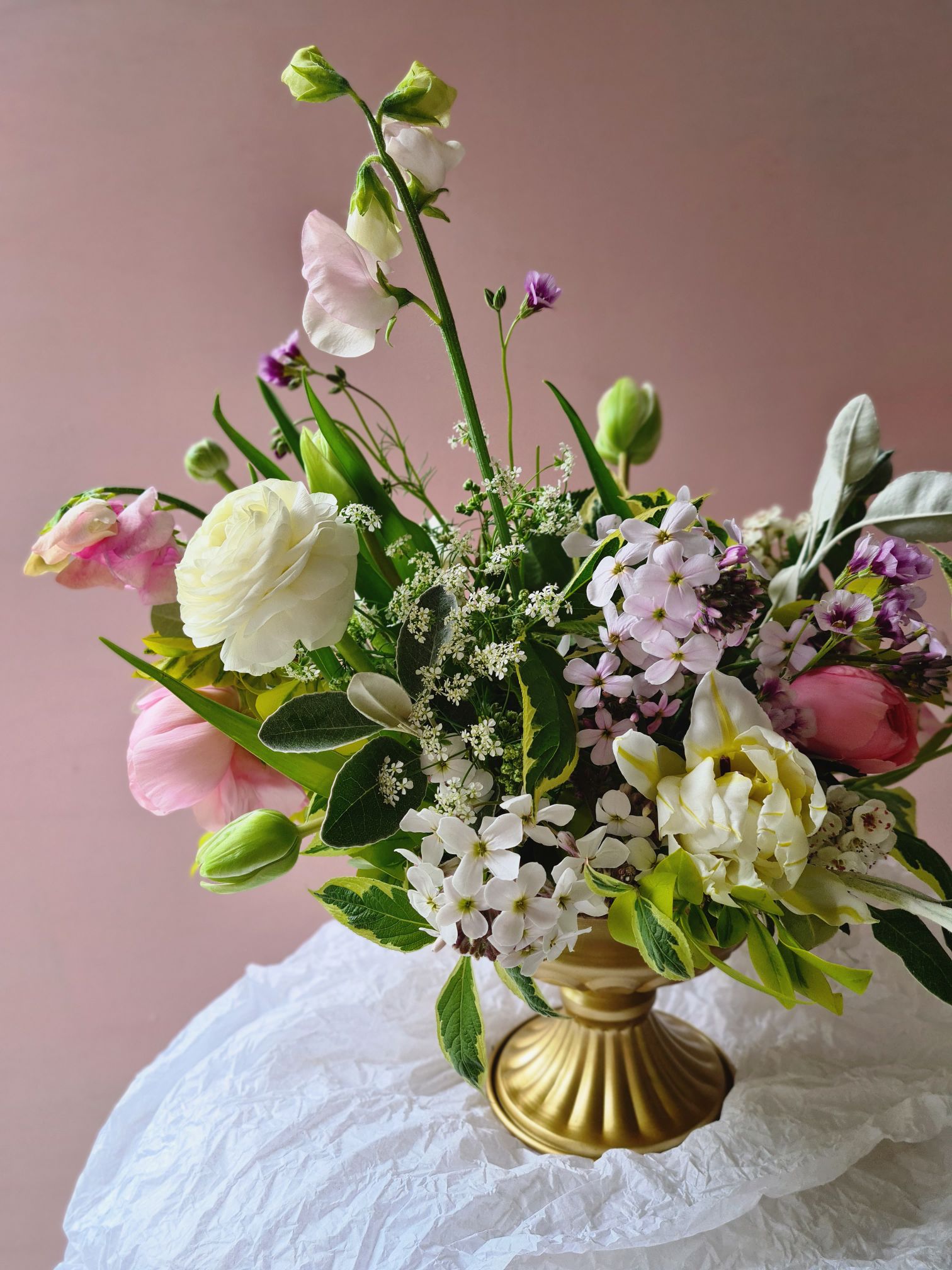 Wedding table centrepiece, floral compote bowl. Elmhay Park Wedding, Somerset, flowers by The Honey Seeker Floral Design.